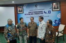 Revolusi Industri 4.0...