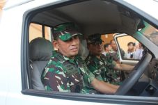 TNI AU Beli 35 Mobil...