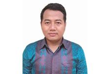 Kado Pahit DPR di Akhir...