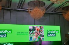 Grab For Good Meluncur...