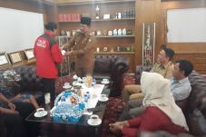 Prestasi Emas Atlet...