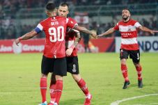 Madura United Buka Rahasia...