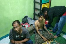 Lagi Asik Nyabu, Pecatan...