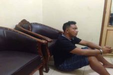 Selang Beberapa Jam,...