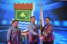 Wali Kota Jambi Syarif...