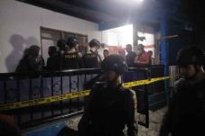 Densus 88 Geledah Tempat...