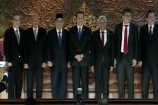 DPR Sahkan 5 Calon Anggota...