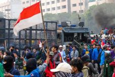 Berujung Ricuh, Aksi...
