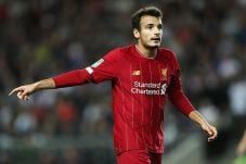 Liverpool Turunkan Pemain...