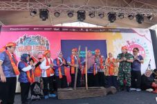 Festival Tanjung Lesung...