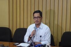 KPK Tahan Dirut Perum...