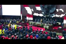 Ucapkan Sumpah, 575...