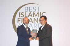 BNI Syariah Raih Award...