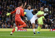 Manchester City Sempurna...