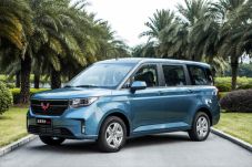 Wuling Siapkan MPV Baru,...