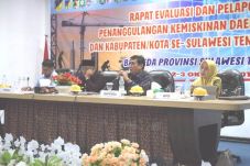 Jumlah Warga Miskin...