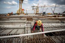 Masih Tertinggal, Infrastruktur...