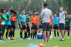 Marak Aksi Demo, Laga...