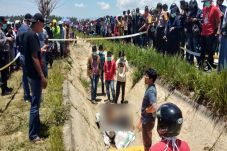 Mayat Wanita dalam Karung...