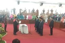 Tanpa Anggaran, Pimpinan...