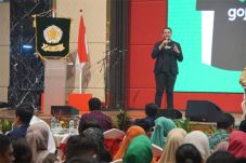 Era Digital, Gojek Tebar...