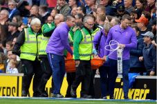 Lloris Cedera, Tottenham...