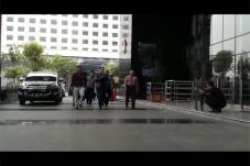 Tiba di Gedung KPK,...