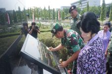 Panglima TNI Resmikan...