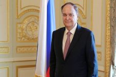 Rusia-AS Diminta Segera...
