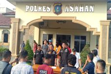 Polisi Tangkap Pelaku...