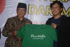 Judul Film Demi Waktu...