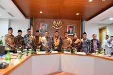 Pimpinan MPR Gelar Rapim...