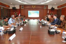 Indonesia-Belanda Bahas...