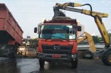 Terbawa Banjir, 150...