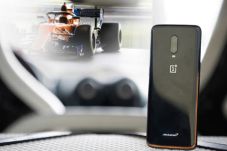 OnePlus 7T versi McLaren...