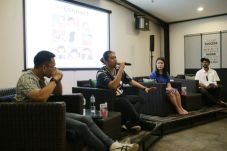 Pacu Industri Kreatif,...