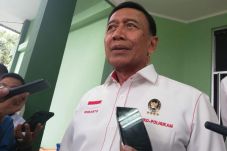 Kantongi Restu Wiranto,...