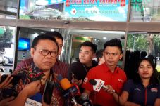 Agung Laksono: Pasca-operasi,...