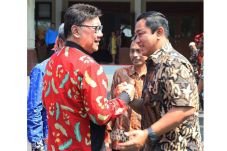 Hendi dan Tjahjo Kumolo...