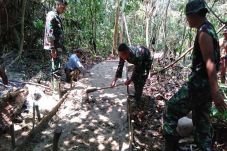 Pekerjaan Dikebut, Keselamatan...