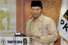 PKS Tidak Takut Jadi...