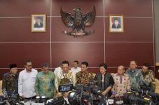 Rapat Gabungan Pimpinan...