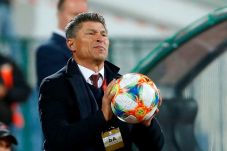 Pelatih Bulgaria Ngaku...