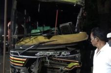 Bus Luragung Alami Rem...