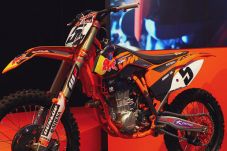 KTM Siap Hadirkan Model...