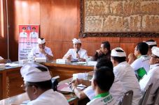 Bupati Suwirta Harap...