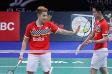 Senyum Kemenangan Juara...