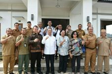 Pemkab Tapsel Komit...