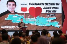 Wali Kota Semarang Tawarkan...