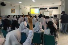 Edukasi Literasi Perbankan...